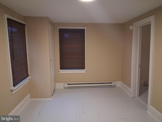 530 VIRGINIA AVE, Martinsburg, WV 25401