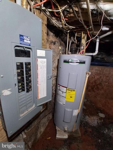 530 VIRGINIA AVE, Martinsburg, WV 25401