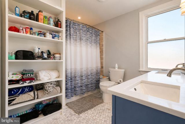 2471 RADCLIFFE AVE, Abington, PA 19001