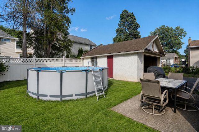 2471 RADCLIFFE AVE, Abington, PA 19001