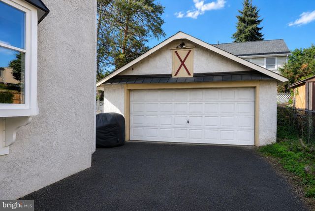 2471 RADCLIFFE AVE, Abington, PA 19001