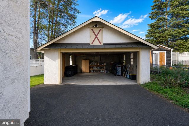 2471 RADCLIFFE AVE, Abington, PA 19001