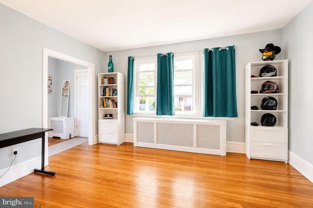 2471 RADCLIFFE AVE, Abington, PA 19001