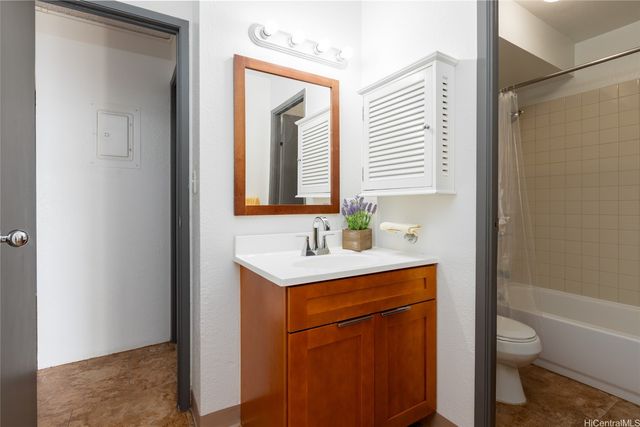 98-099 Uao Place 609, Aiea, HI 96701