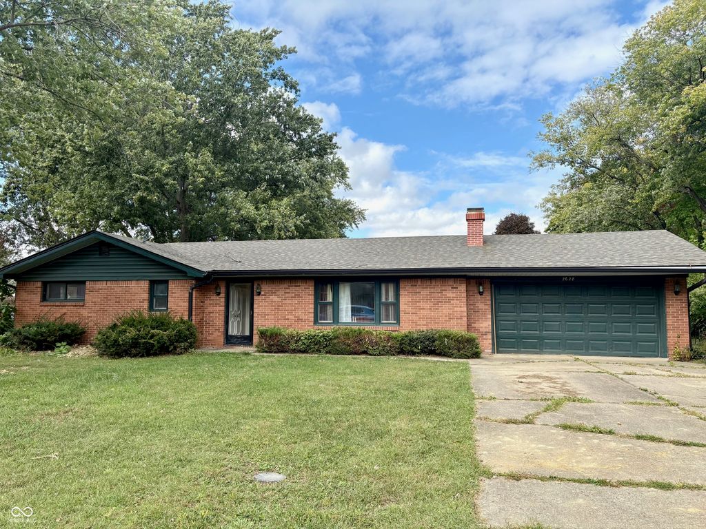 2628 W 39th Street, Anderson, IN 46011