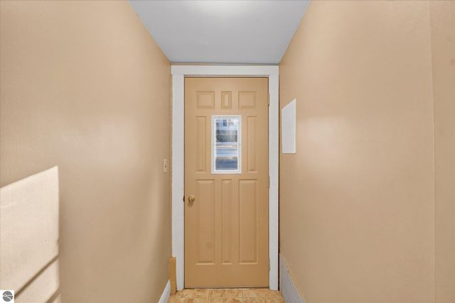 804 N River Avenue, Alma, MI 48801