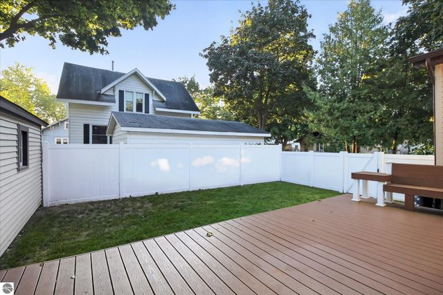 804 N River Avenue, Alma, MI 48801