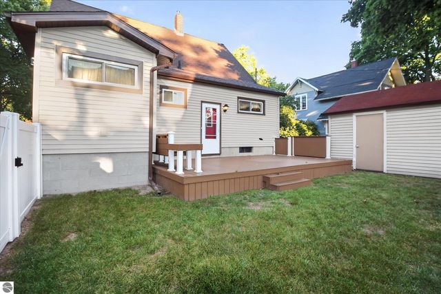 804 N River Avenue, Alma, MI 48801
