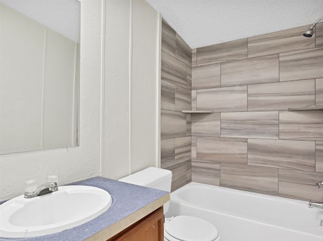 6104 Hawk Court, Joshua, TX 76058