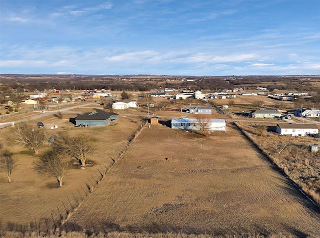 6104 Hawk Court, Joshua, TX 76058