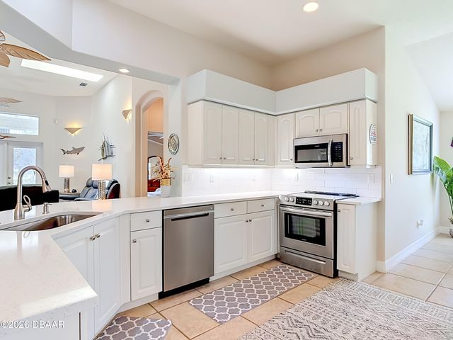 10 Acclaim At Lionspaw, Daytona Beach, FL 32124