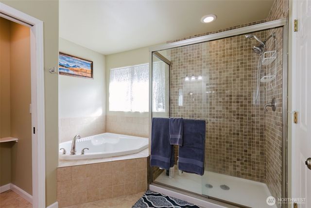 1568 Puget Drive E, Port Orchard, WA 98366