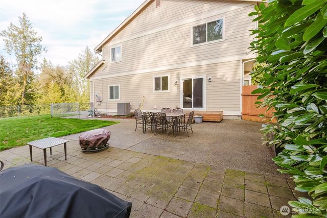 1568 Puget Drive E, Port Orchard, WA 98366