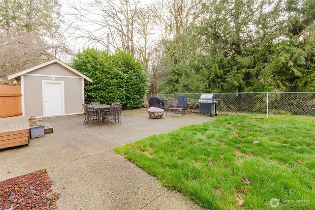 1568 Puget Drive E, Port Orchard, WA 98366