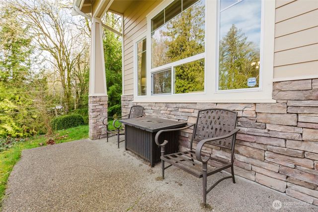 1568 Puget Drive E, Port Orchard, WA 98366