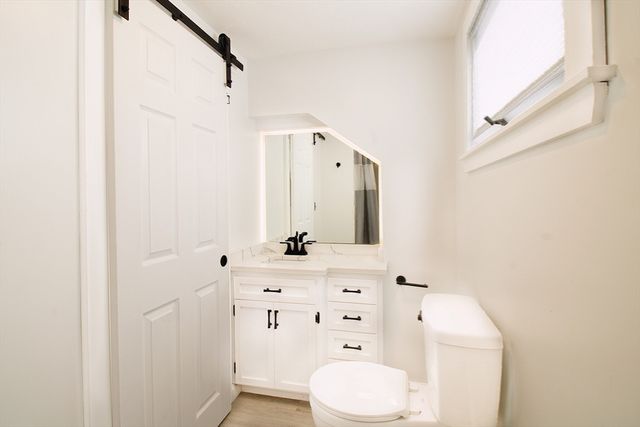 11 Old Farm Rd, Beverly, MA 01915