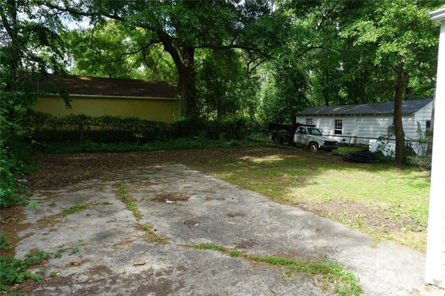 1124 W Mauney Avenue, Gastonia, NC 28052