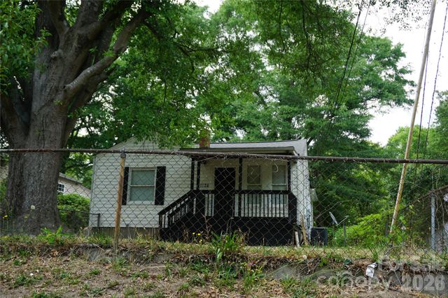 1124 W Mauney Avenue, Gastonia, NC 28052
