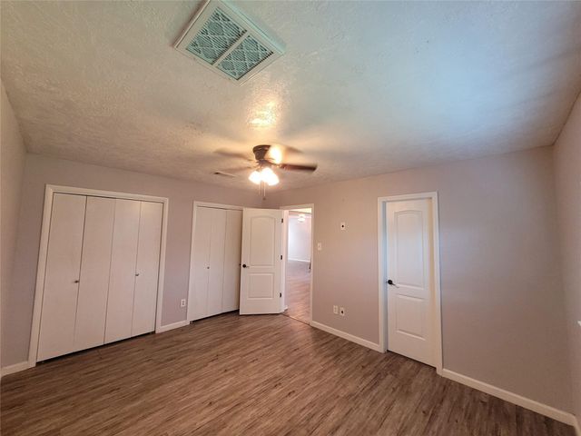 9843 Mill Shadow Drive, Houston, TX 77070