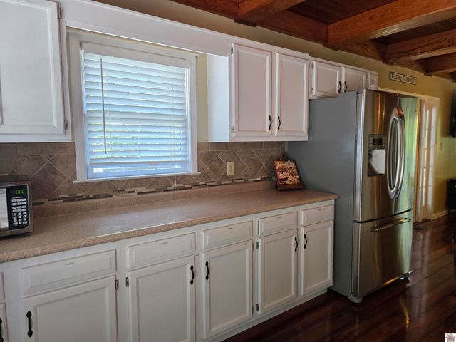 1405 Goose Hollow, Cadiz, KY 42211