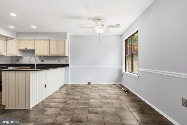 34 MILLARD CT, Sterling, VA 20165
