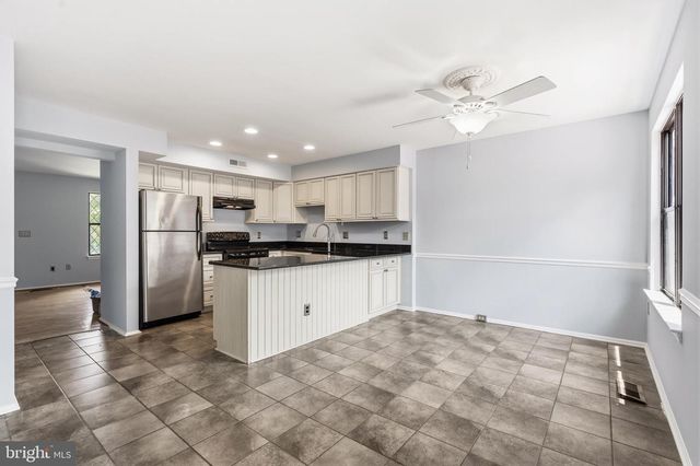 34 MILLARD CT, Sterling, VA 20165