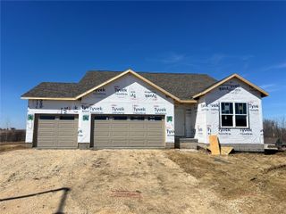 7408 Country Ridge Drive NW, Cedar Rapids, IA 52405