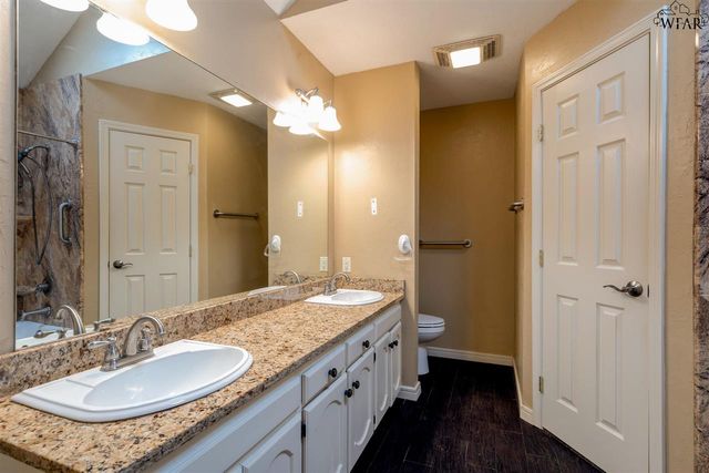 2733 SHEPHERDS GLEN, Wichita Falls, TX 76308