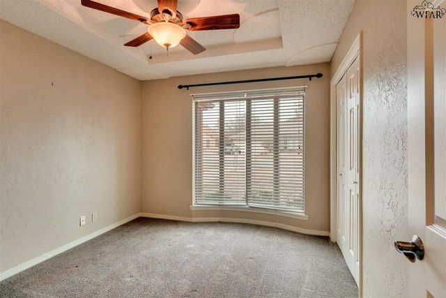 2733 SHEPHERDS GLEN, Wichita Falls, TX 76308