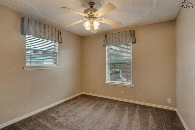 2733 SHEPHERDS GLEN, Wichita Falls, TX 76308