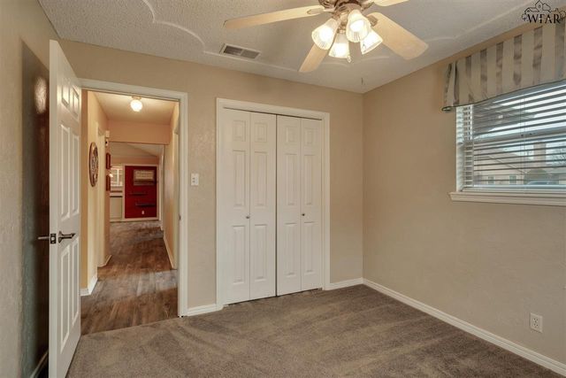 2733 SHEPHERDS GLEN, Wichita Falls, TX 76308