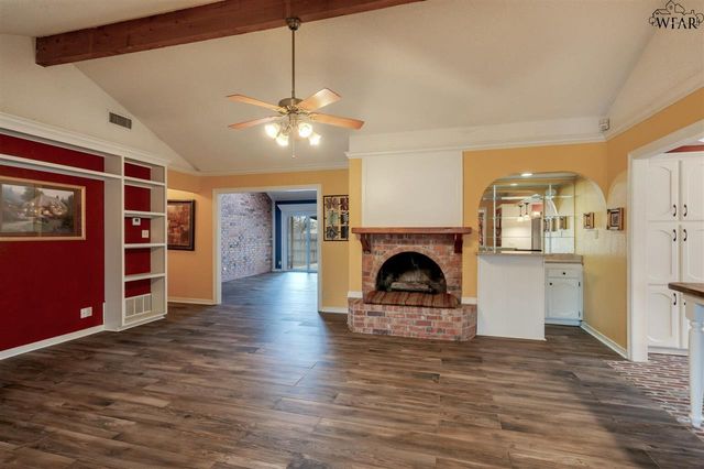 2733 SHEPHERDS GLEN, Wichita Falls, TX 76308