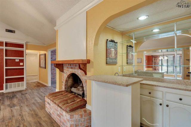 2733 SHEPHERDS GLEN, Wichita Falls, TX 76308