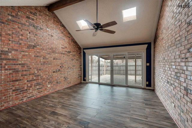 2733 SHEPHERDS GLEN, Wichita Falls, TX 76308