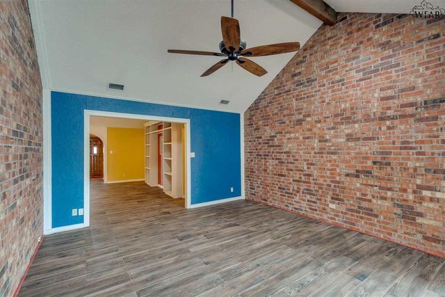 2733 SHEPHERDS GLEN, Wichita Falls, TX 76308