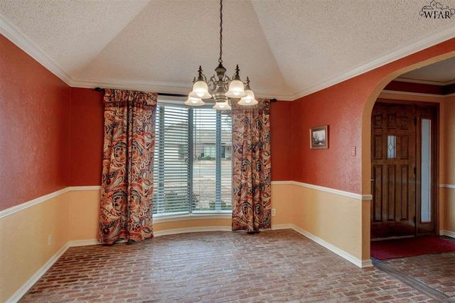 2733 SHEPHERDS GLEN, Wichita Falls, TX 76308