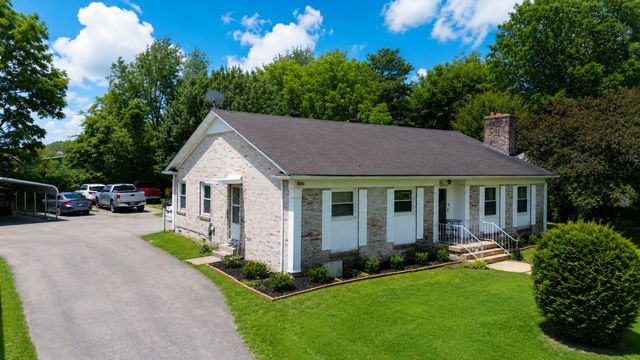 115 Debus St, Lawrenceburg, TN 38464