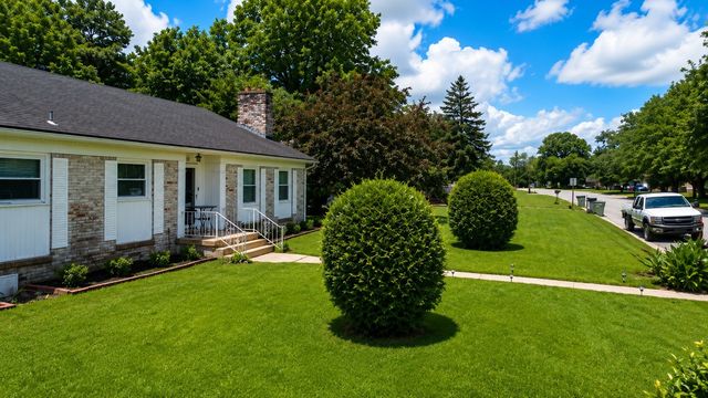 115 Debus St, Lawrenceburg, TN 38464