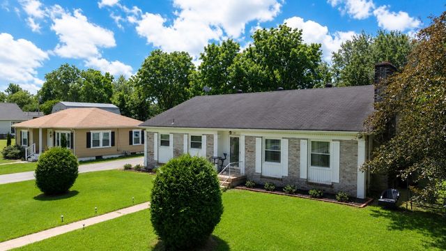 115 Debus St, Lawrenceburg, TN 38464