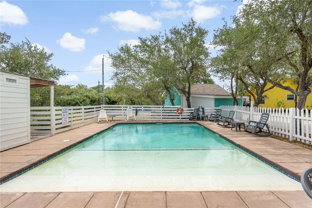 5481 Highway 35 N 12, Rockport, TX 78382