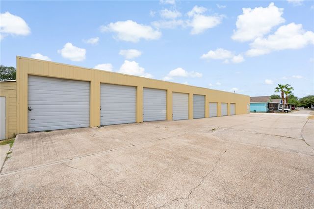 5481 Highway 35 N 12, Rockport, TX 78382