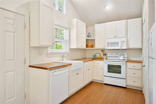 5481 Highway 35 N 12, Rockport, TX 78382