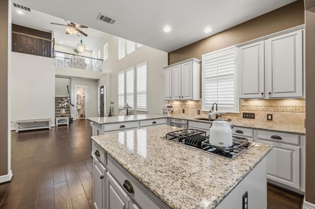 401 Bellagio DR, Lakeway, TX 78734