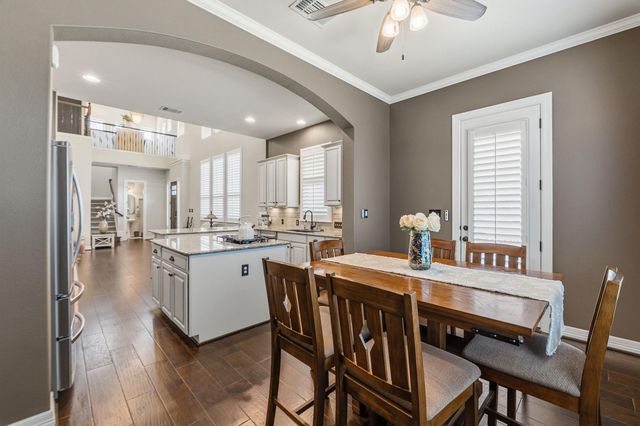 401 Bellagio DR, Lakeway, TX 78734