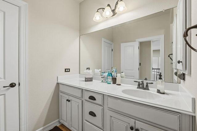 401 Bellagio DR, Lakeway, TX 78734