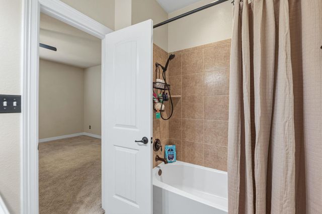 401 Bellagio DR, Lakeway, TX 78734