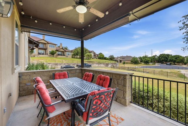 401 Bellagio DR, Lakeway, TX 78734