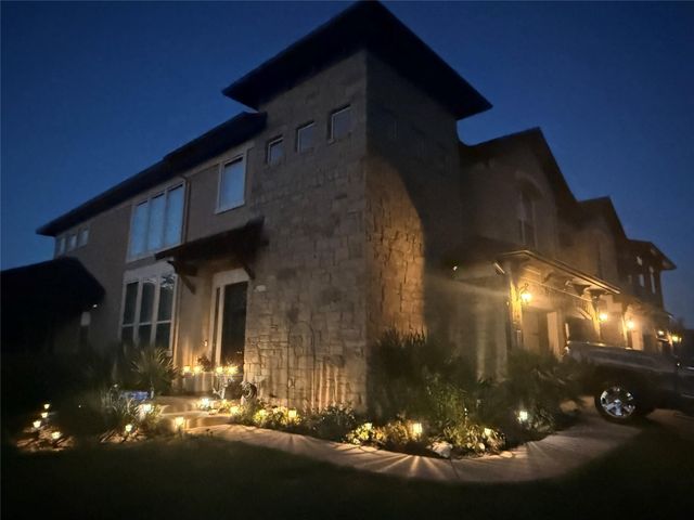 401 Bellagio DR, Lakeway, TX 78734