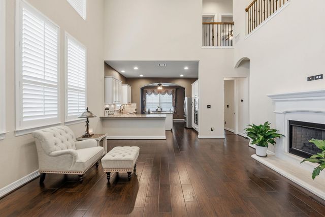 401 Bellagio DR, Lakeway, TX 78734