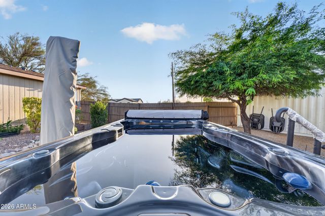 21518 W NARRAMORE Road, Buckeye, AZ 85326